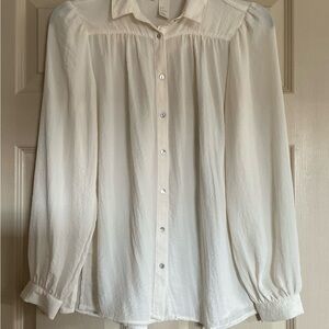 H&M Women’s Blouse button down Size US 2 Beige long sleeves. Pre-owned.